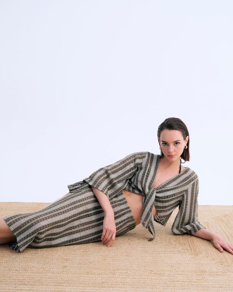 Sage Breeze Dantelli Crop Bağlamalı Üst